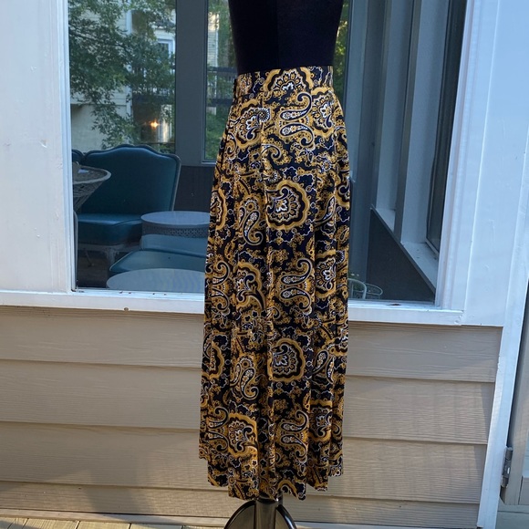 Vintage 80/'s plaid high waist button down midi skirt Size XS S